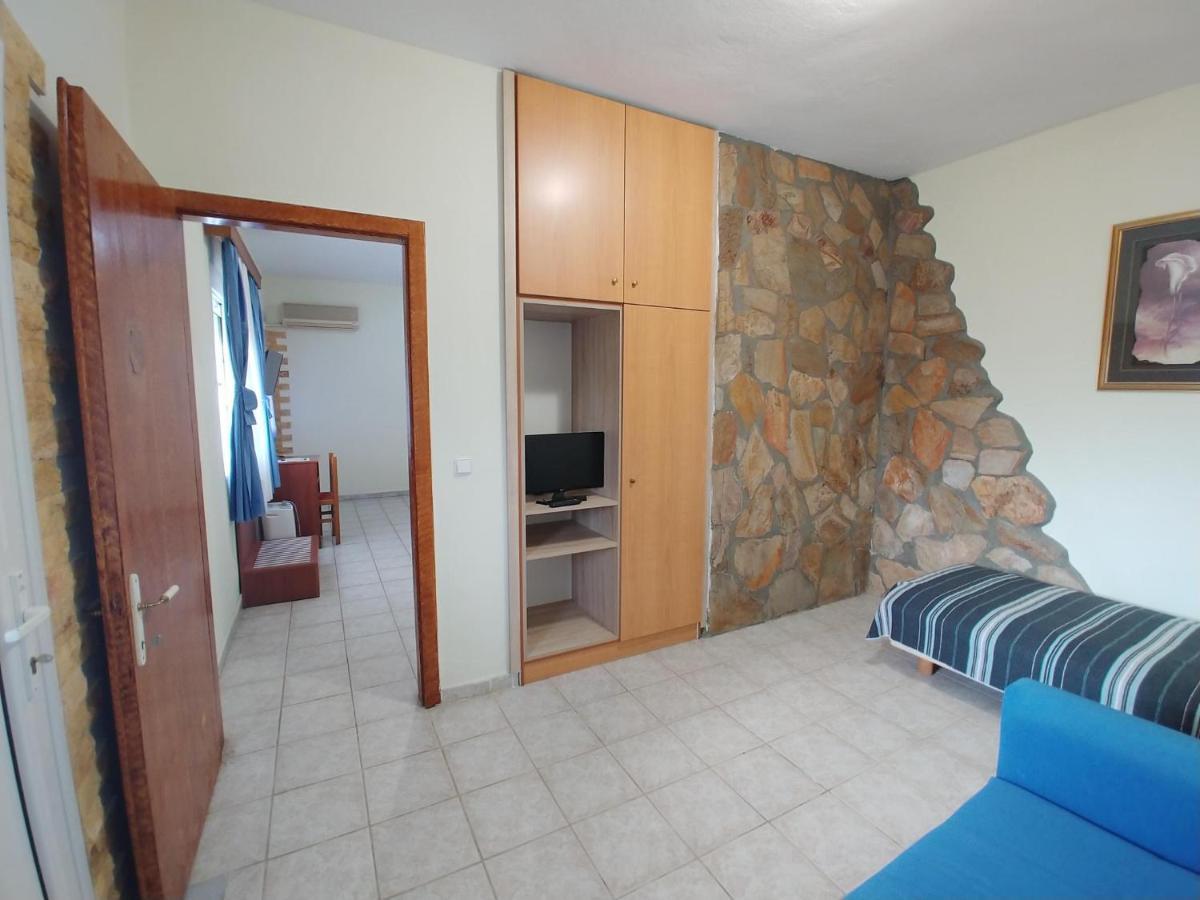 Отель Porto Vistonis Lagos Экстерьер фото