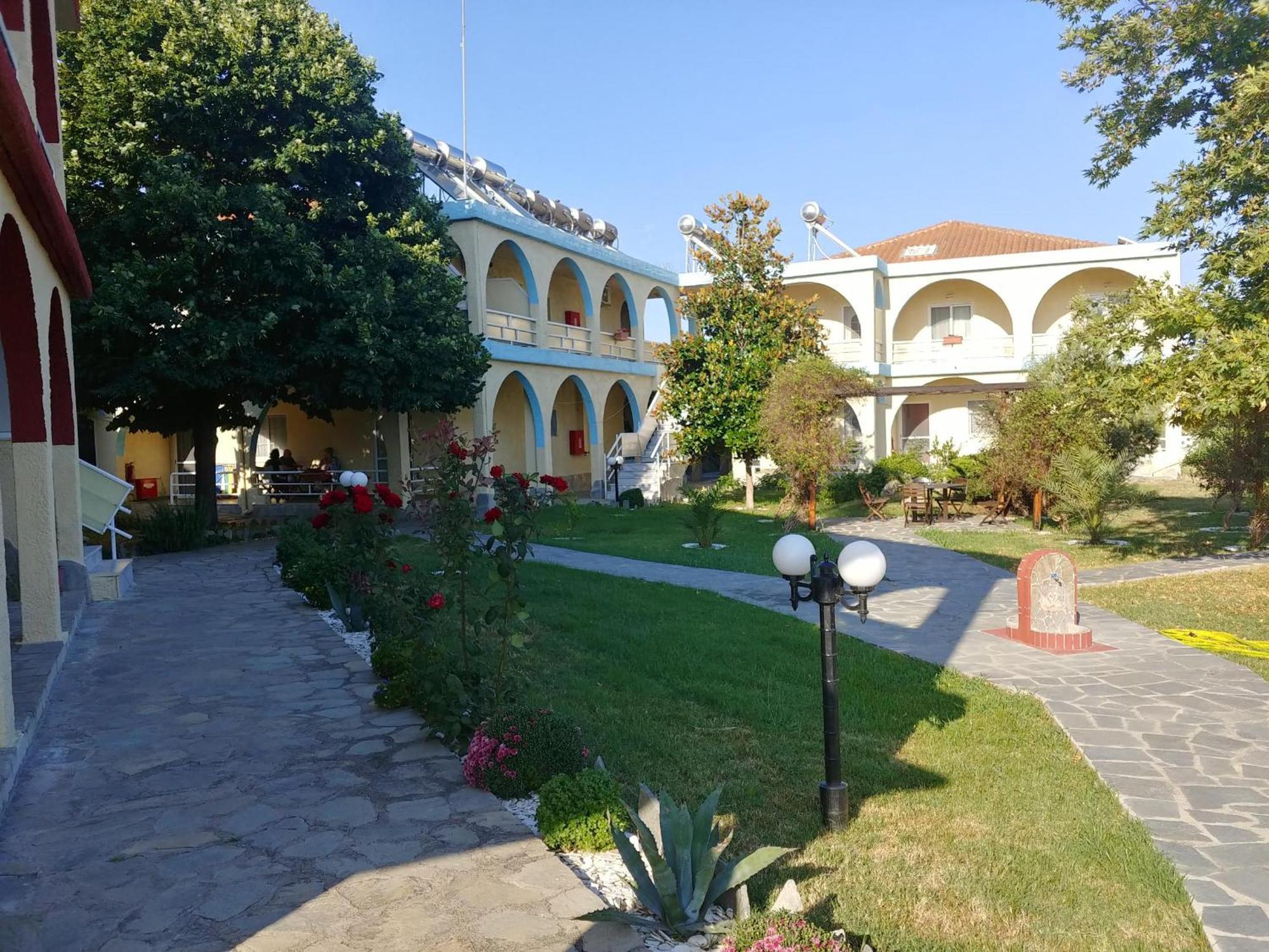 Отель Porto Vistonis Lagos Экстерьер фото
